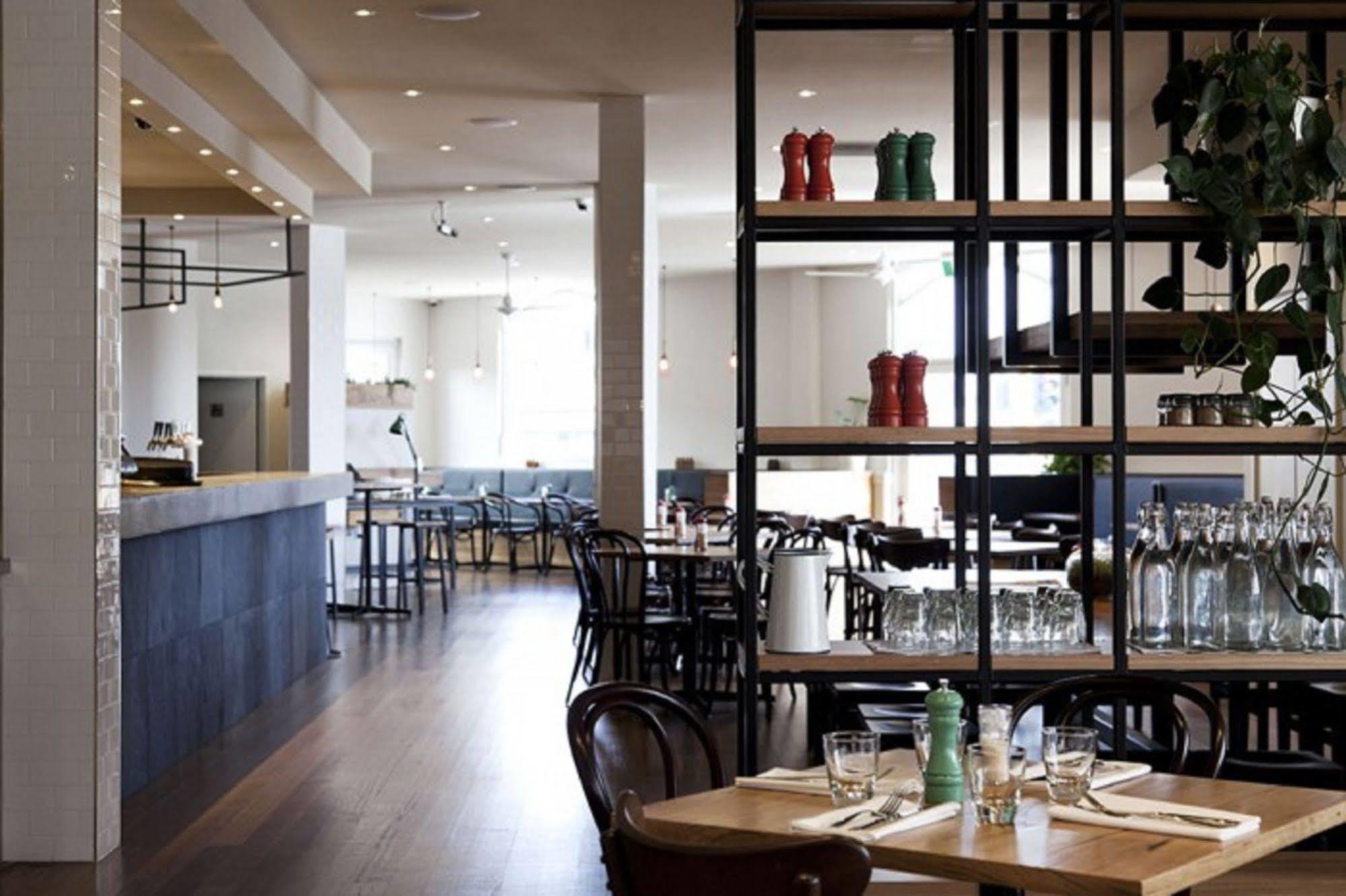 Plough Hotel Melbourne Exterior photo